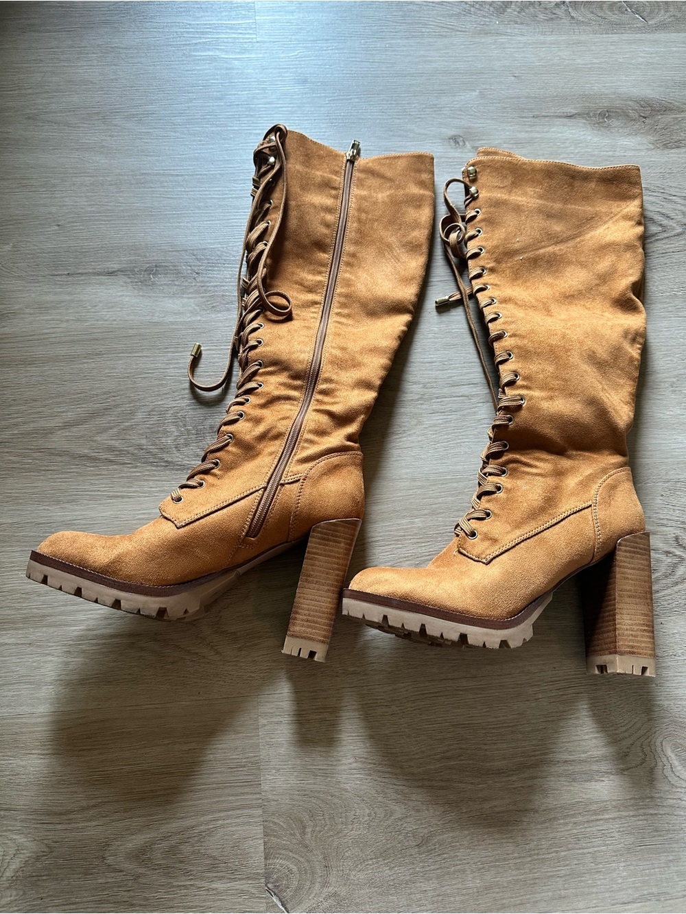 Jennifer Lopez Tan Lace-Up Knee-High Chunky Heel Boots